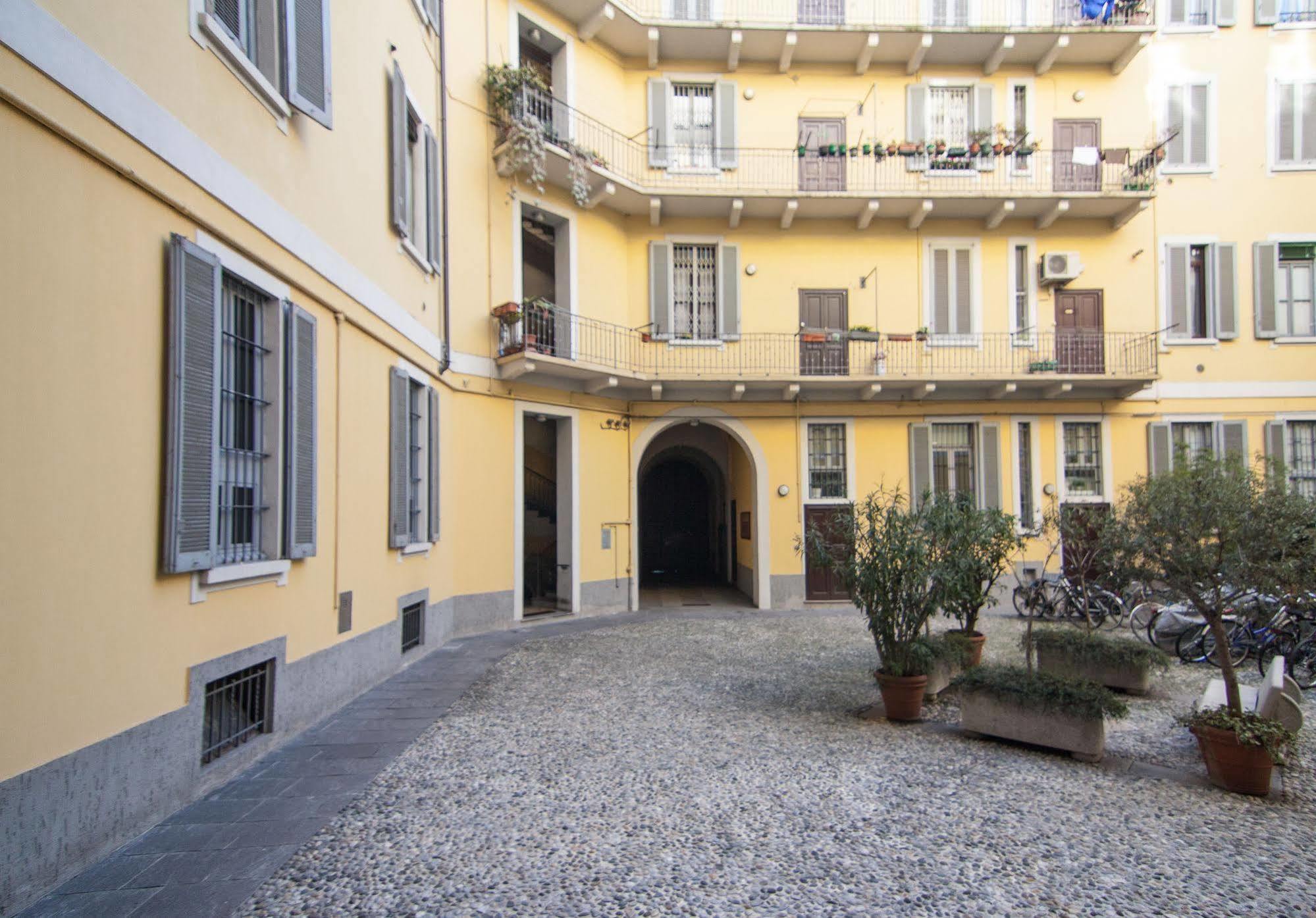 Miniloft-Angy-Navigli Lägenhet Milano Exteriör bild