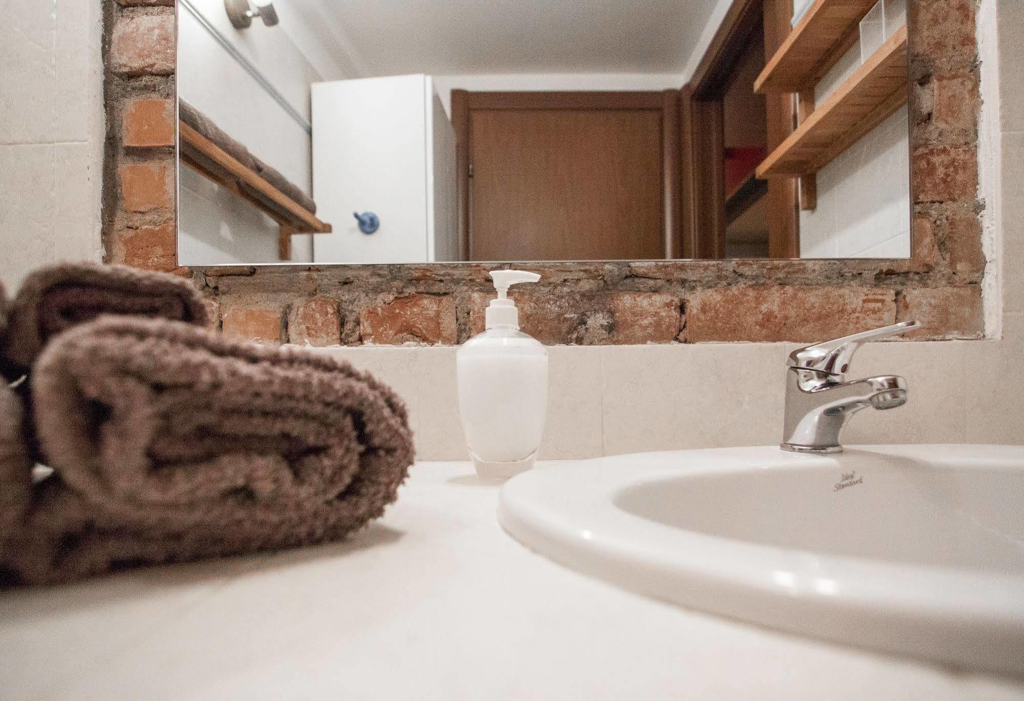 Miniloft-Angy-Navigli Lägenhet Milano Exteriör bild