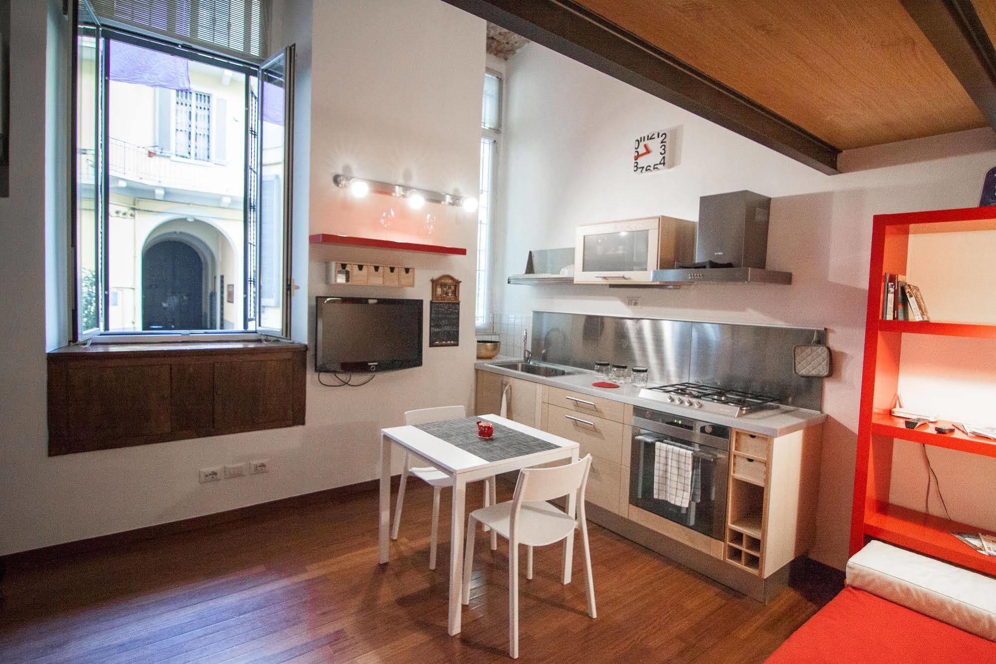 Miniloft-Angy-Navigli Lägenhet Milano Exteriör bild